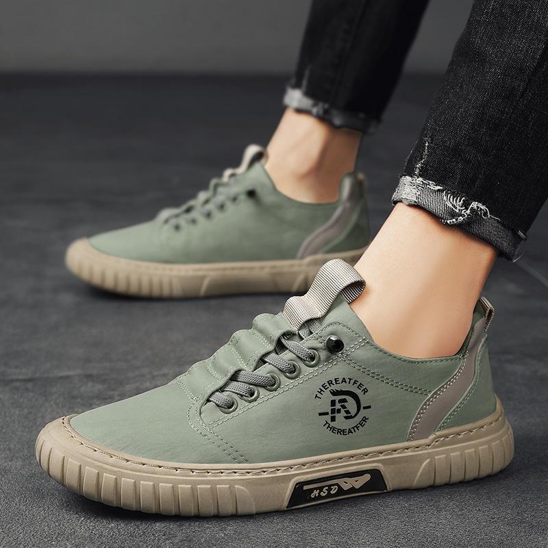 TITANIUM SHOES RESISTANT & COMFORTABLE