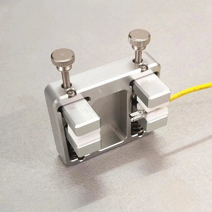 CircuitHold – Heavy Duty Soldering Clamp