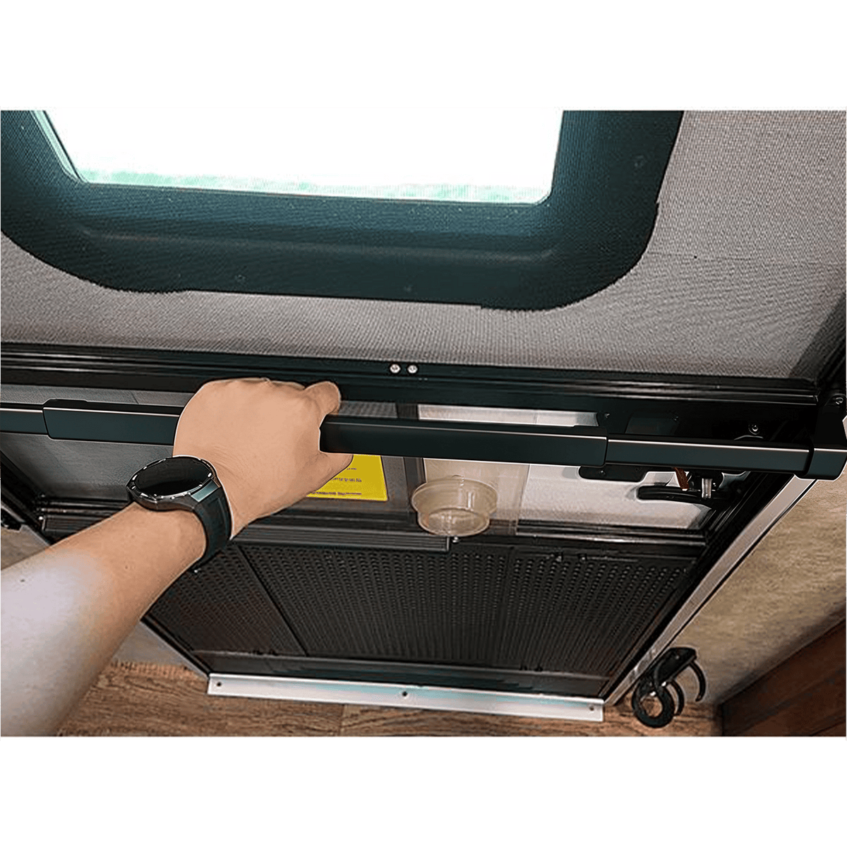 DoorGlide – Telescopic RV Handle