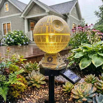 TitanFlame – LED Solar Monster Garden Light