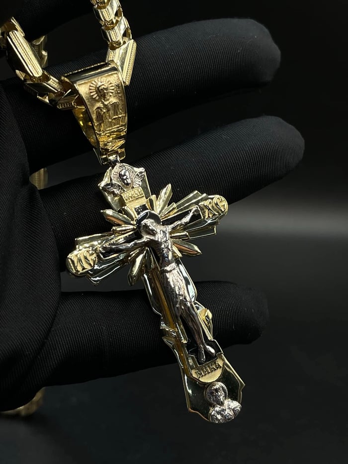 SacredGrace – Consecration of the Holy Jesus Pendant