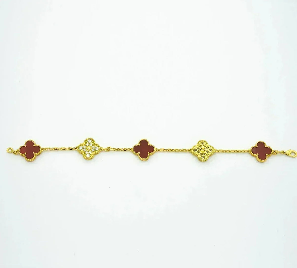 AuraLeaf – Lucky Carnelian Clover Bracelet