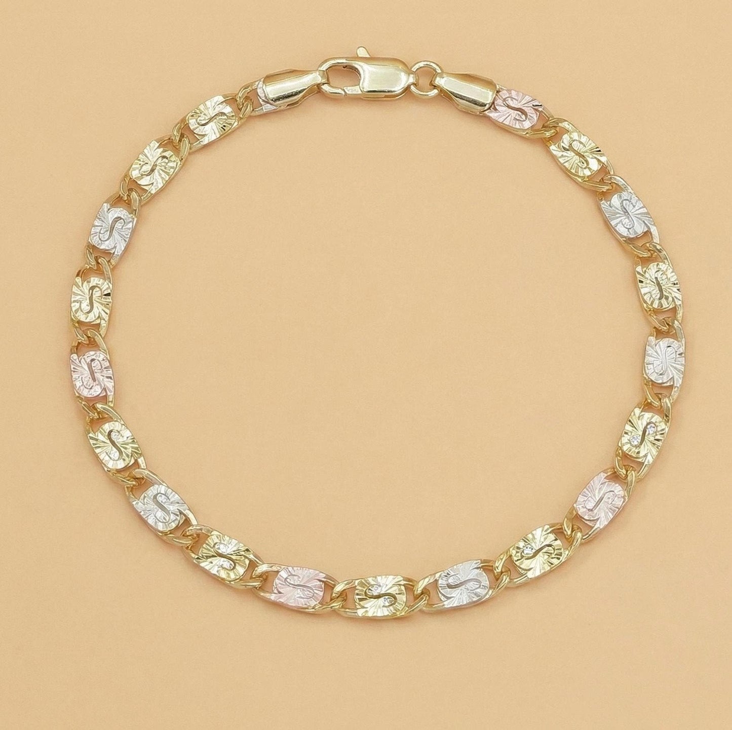 GoldenBlend – Three-Tone Link Bracelet