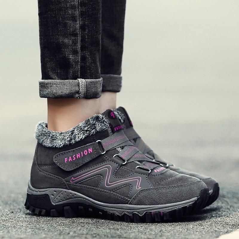 WARM AND COMFORTABLE NON-SLIP BOOTS