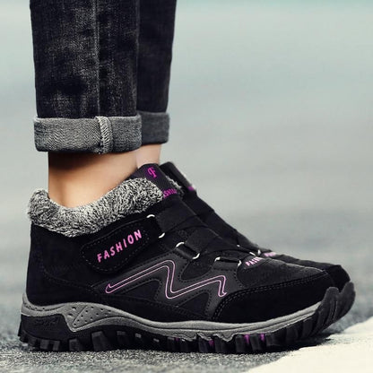 WARM AND COMFORTABLE NON-SLIP BOOTS
