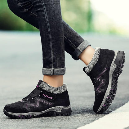 WARM AND COMFORTABLE NON-SLIP BOOTS