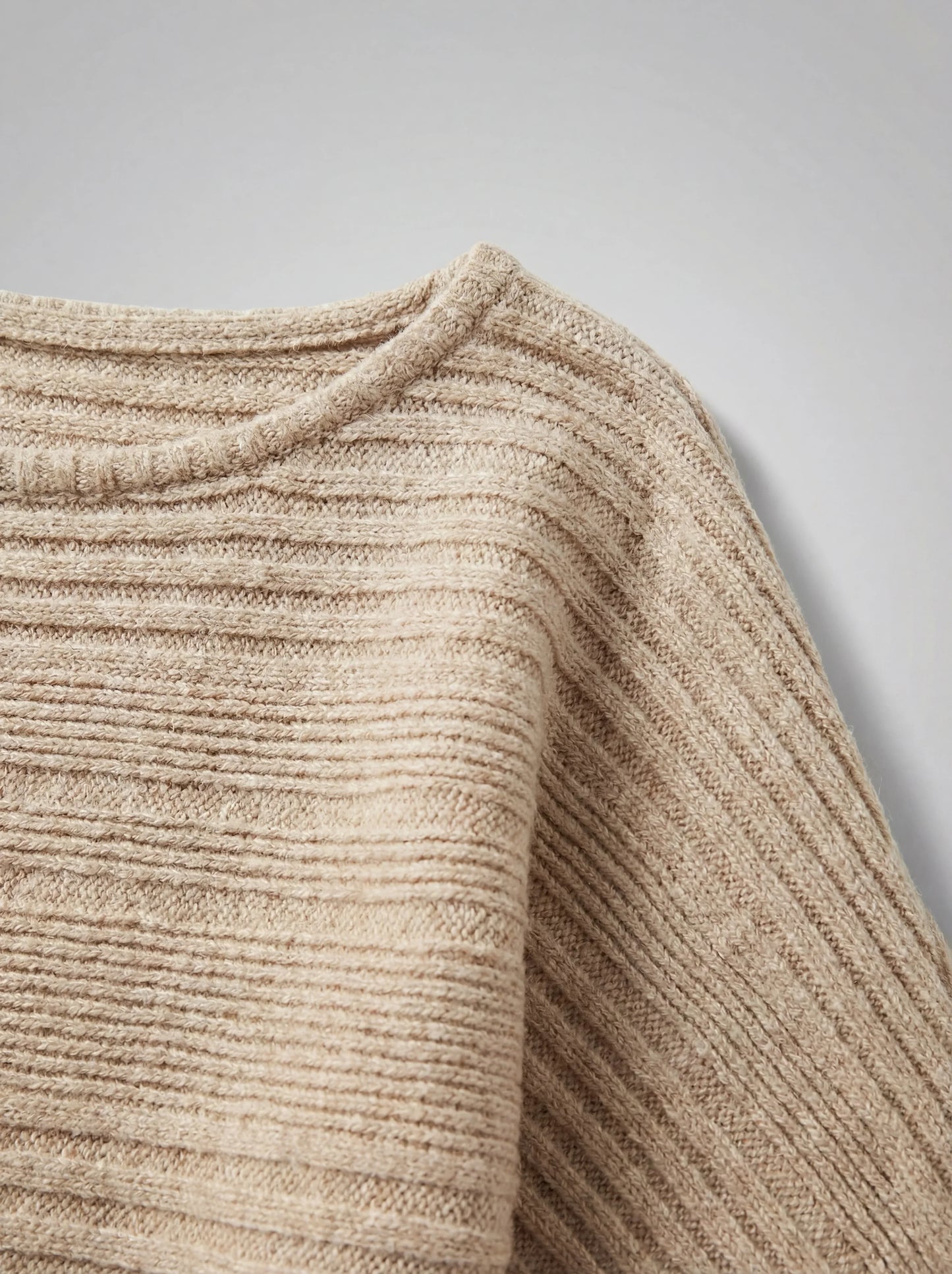 Linea™ Pullover – Women’s lightweight everyday top