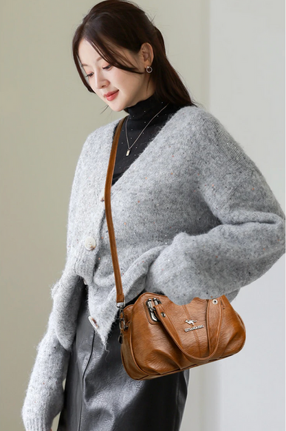LuxeCarry – Premium Leather Handbags
