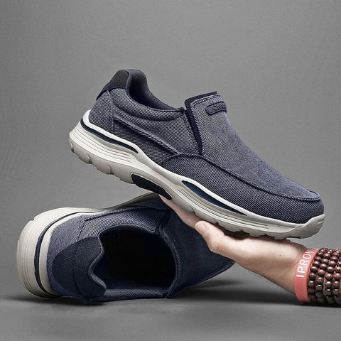 RESISTANT & COMFORTABLE MUST PRO SHOES